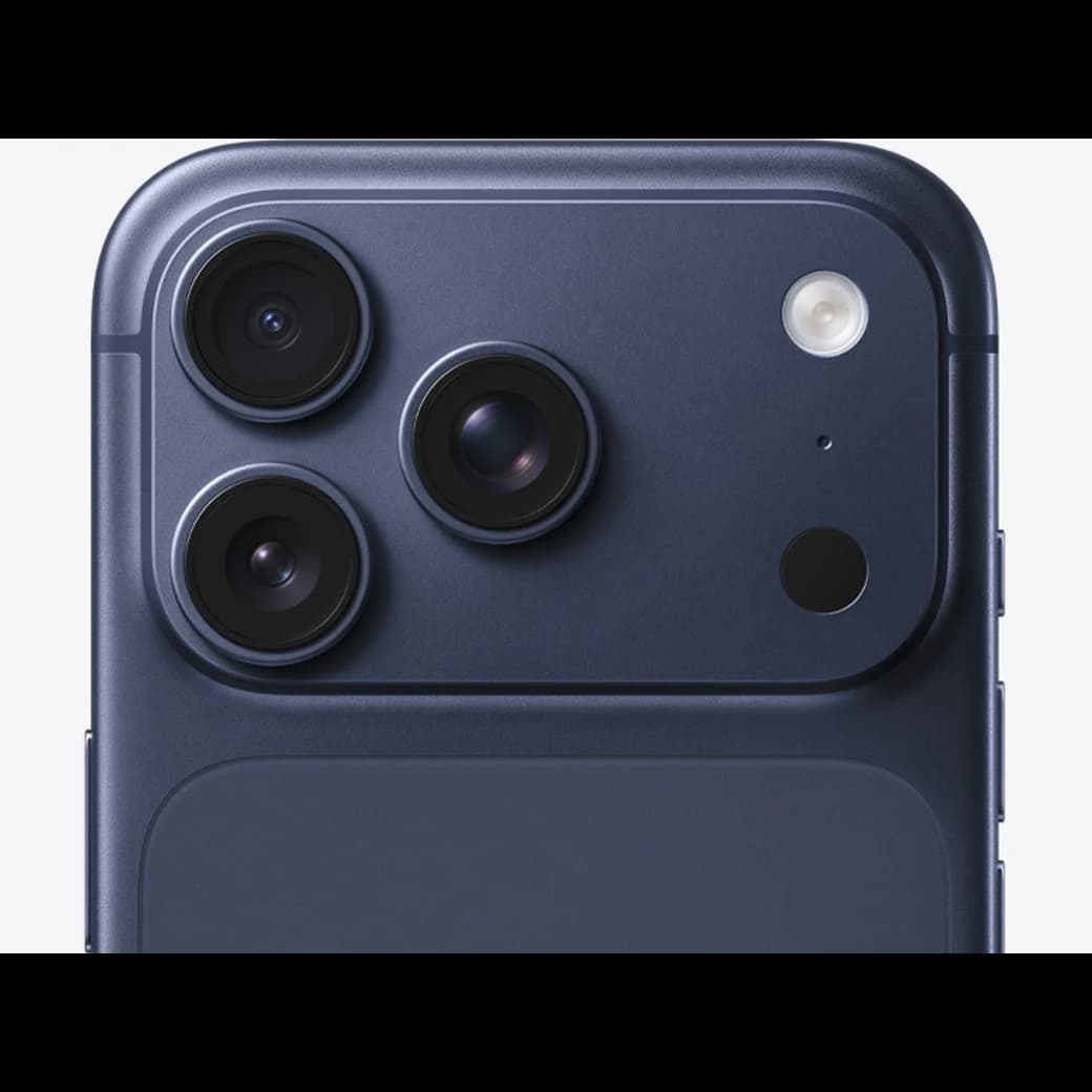 iPhone 17 Pro Azul profundo, detalle posterior oficial; visual de referencia, no inventario confirmado de Tecno Express